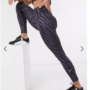 Nike Training One Sculpt Tight leggings in zebra print